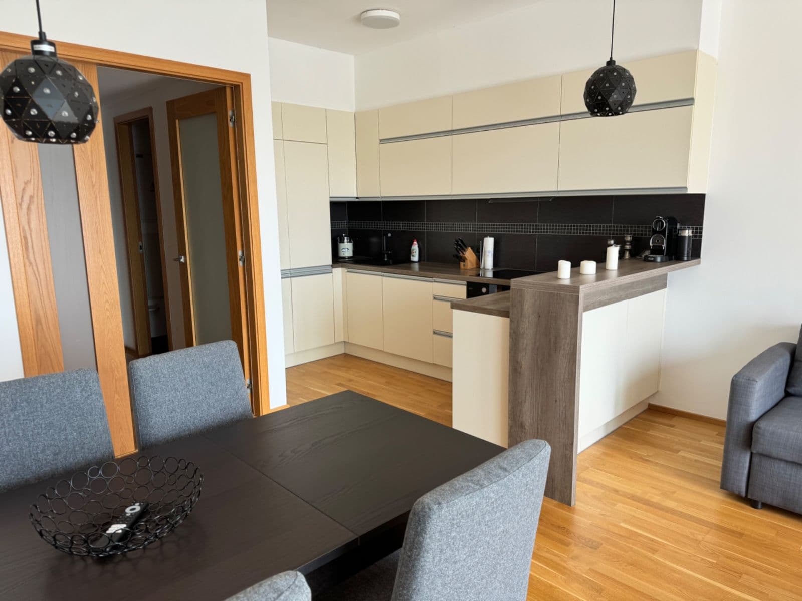 Prenájom bytu 2-izbový 60 m², Sanderova, Praha, Praha Prenájom bytu 2-izbový 60 m², Sanderova, Praha, Praha