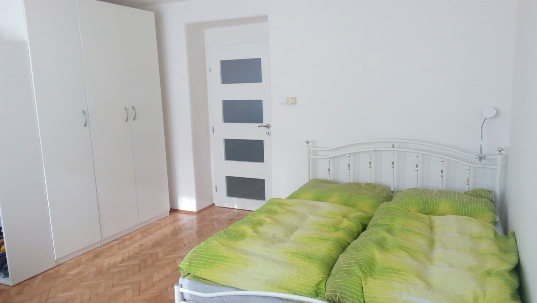 Prenájom bytu 1-izbový 40 m², Stochovská, Praha, Praha Prenájom bytu 1-izbový 40 m², Stochovská, Praha, Praha