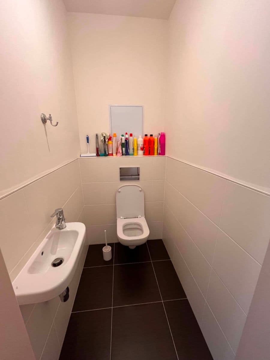 Prenájom bytu 2-izbový 54 m², Čerpadlová, Praha, Praha Prenájom bytu 2-izbový 54 m², Čerpadlová, Praha, Praha