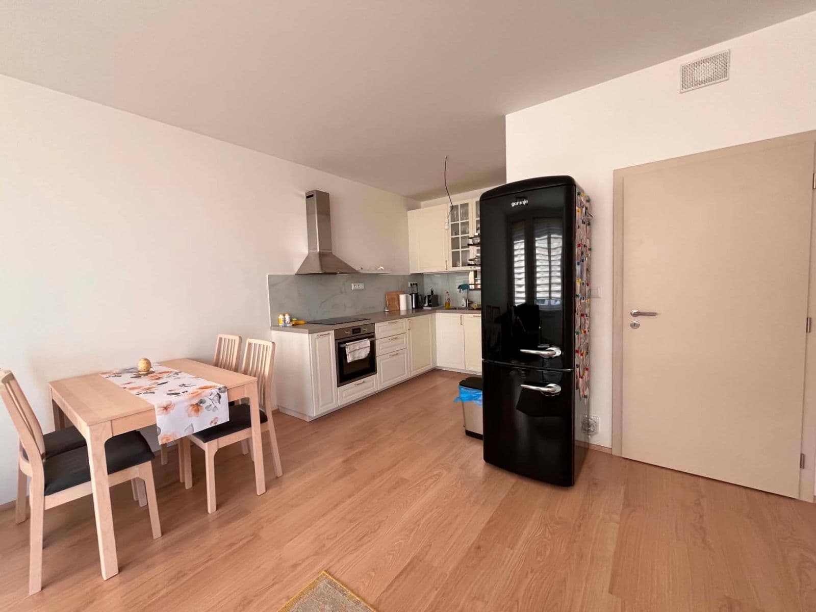 Prenájom bytu 2-izbový 54 m², Čerpadlová, Praha, Praha Prenájom bytu 2-izbový 54 m², Čerpadlová, Praha, Praha