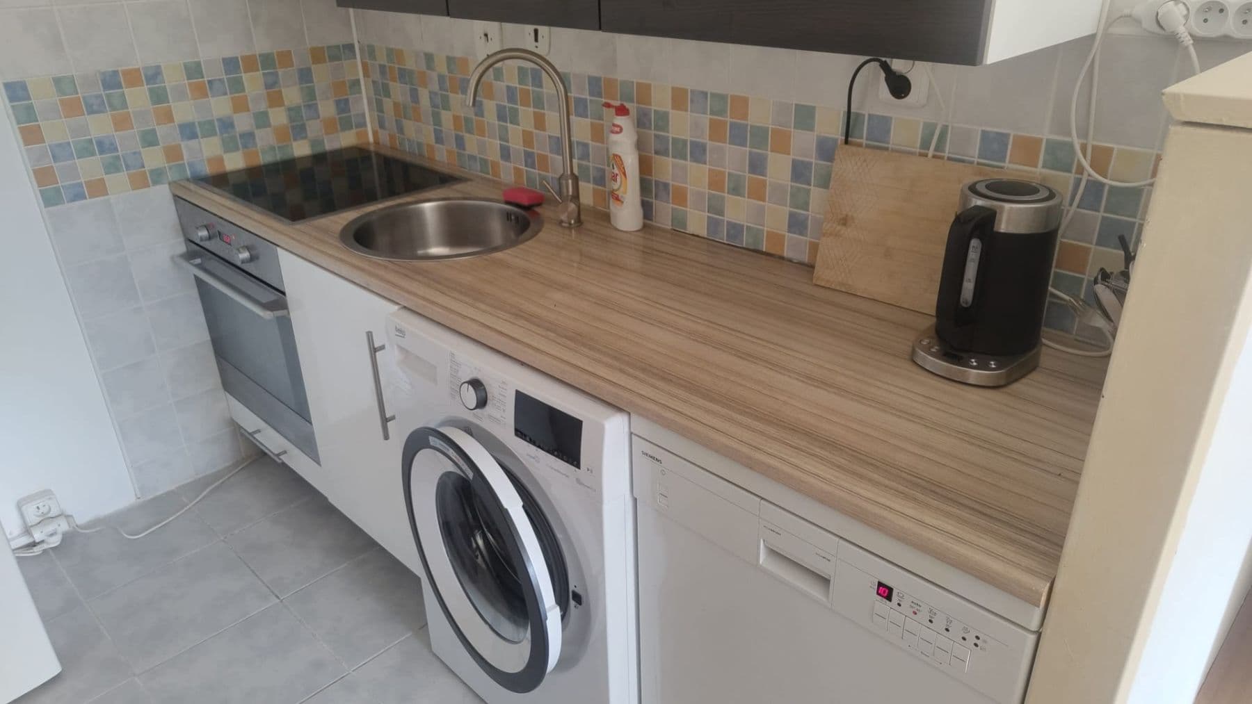 Prenájom bytu 2-izbový 47 m², Hrubého, Praha, Praha Prenájom bytu 2-izbový 47 m², Hrubého, Praha, Praha