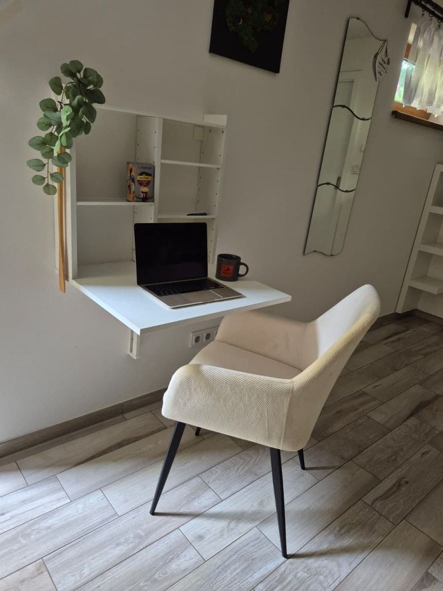 Prenájom kancelárie 25 m², Kostelecká, Praha, Praha Prenájom kancelárie 25 m², Kostelecká, Praha, Praha