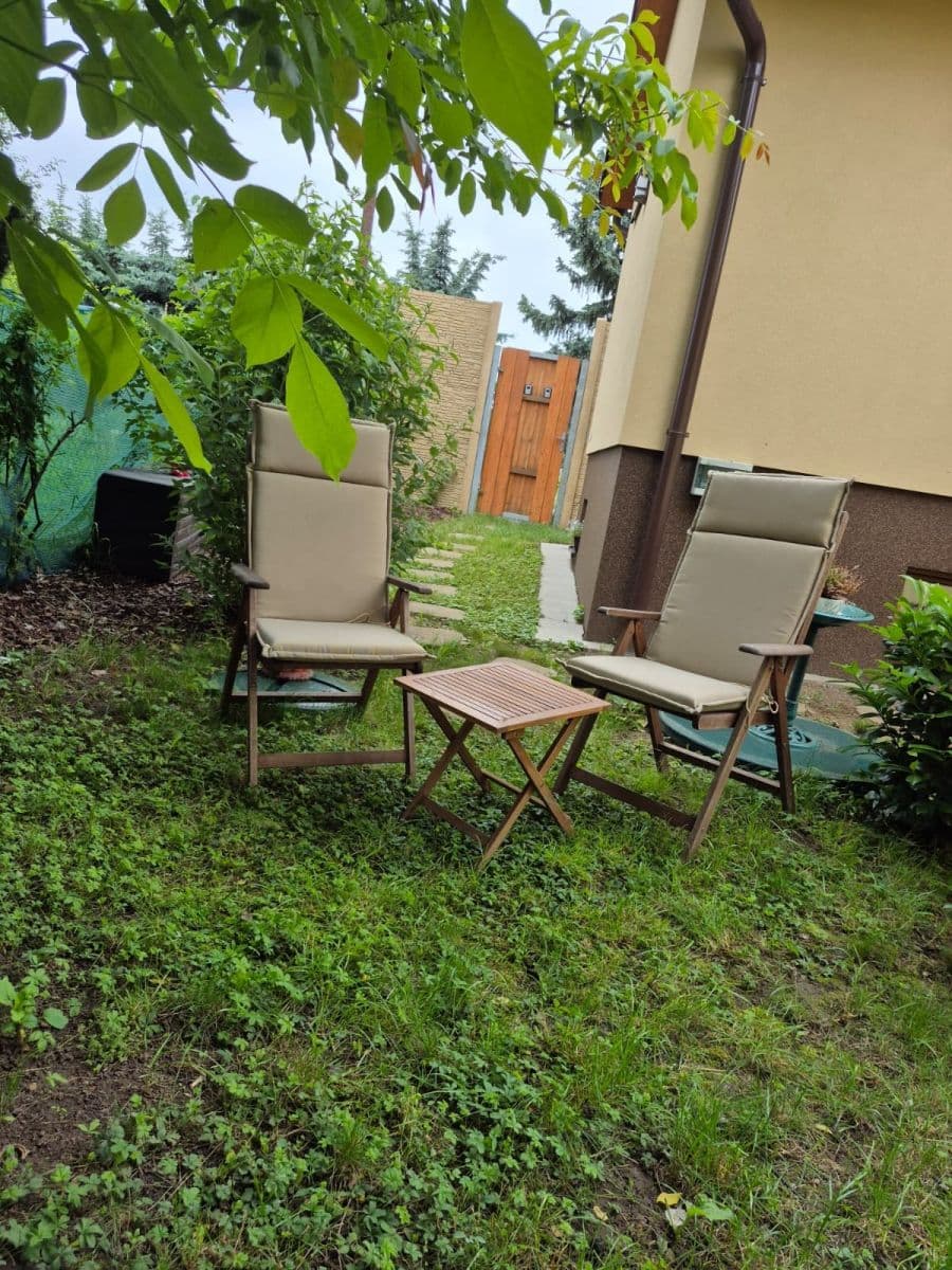 Prenájom kancelárie 25 m², Kostelecká, Praha, Praha Prenájom kancelárie 25 m², Kostelecká, Praha, Praha