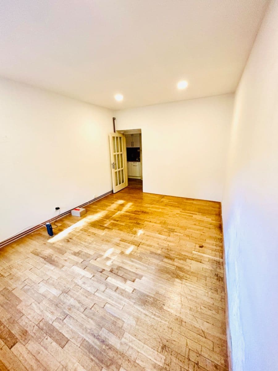 Prenájom bytu 2-izbový 47 m², Ke Krči, Praha, Praha Prenájom bytu 2-izbový 47 m², Ke Krči, Praha, Praha