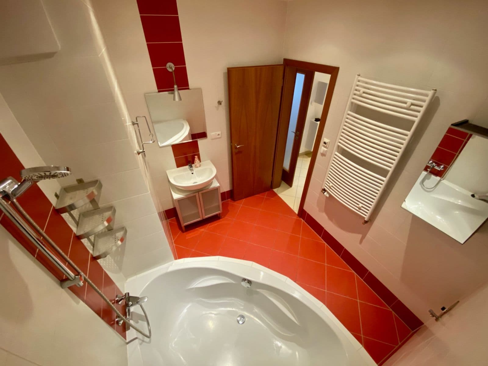 Prenájom bytu 2-izbový 77 m², Miroslava Hajna, Praha, Praha Prenájom bytu 2-izbový 77 m², Miroslava Hajna, Praha, Praha