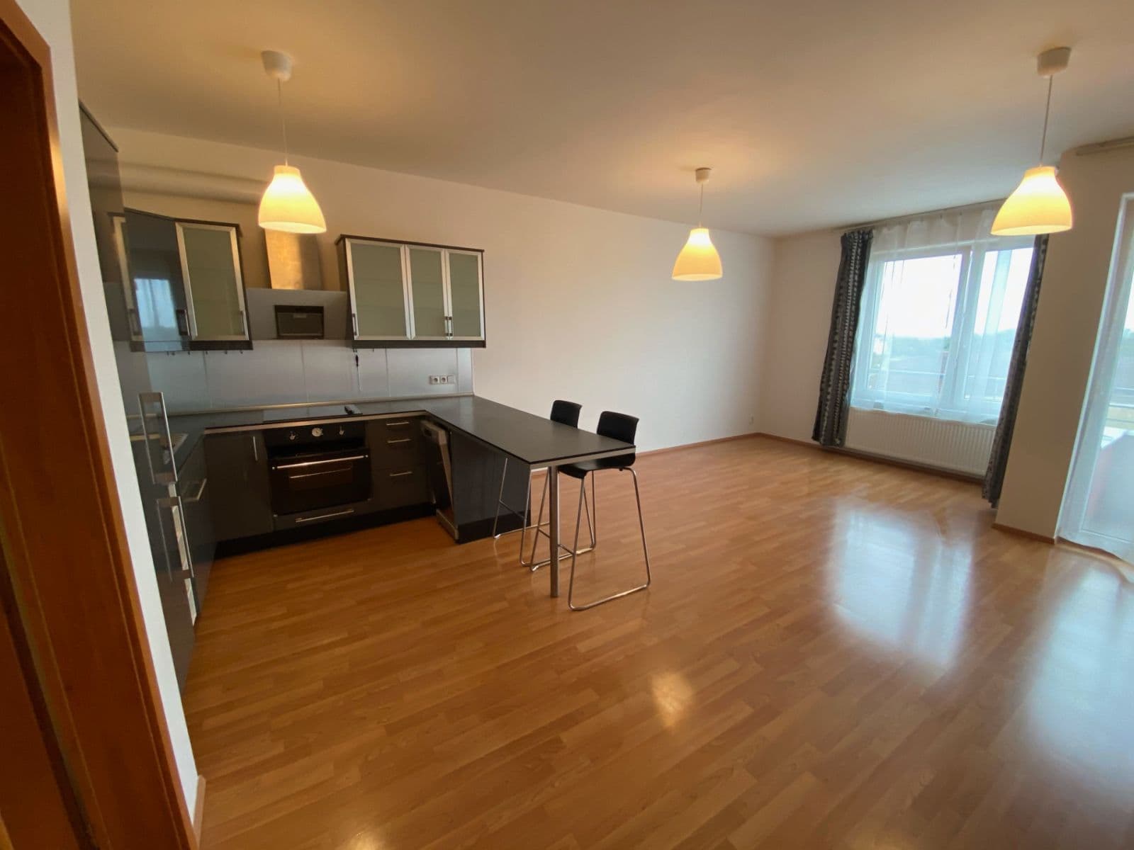 Prenájom bytu 2-izbový 77 m², Miroslava Hajna, Praha, Praha Prenájom bytu 2-izbový 77 m², Miroslava Hajna, Praha, Praha