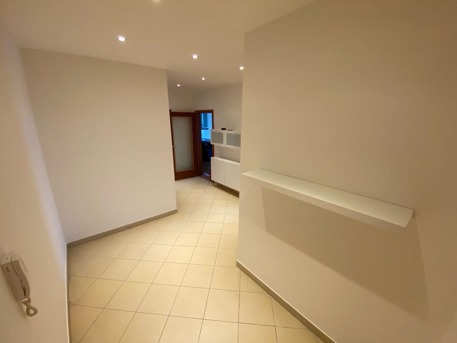 Prenájom bytu 2-izbový 77 m², Miroslava Hajna, Praha, Praha Prenájom bytu 2-izbový 77 m², Miroslava Hajna, Praha, Praha