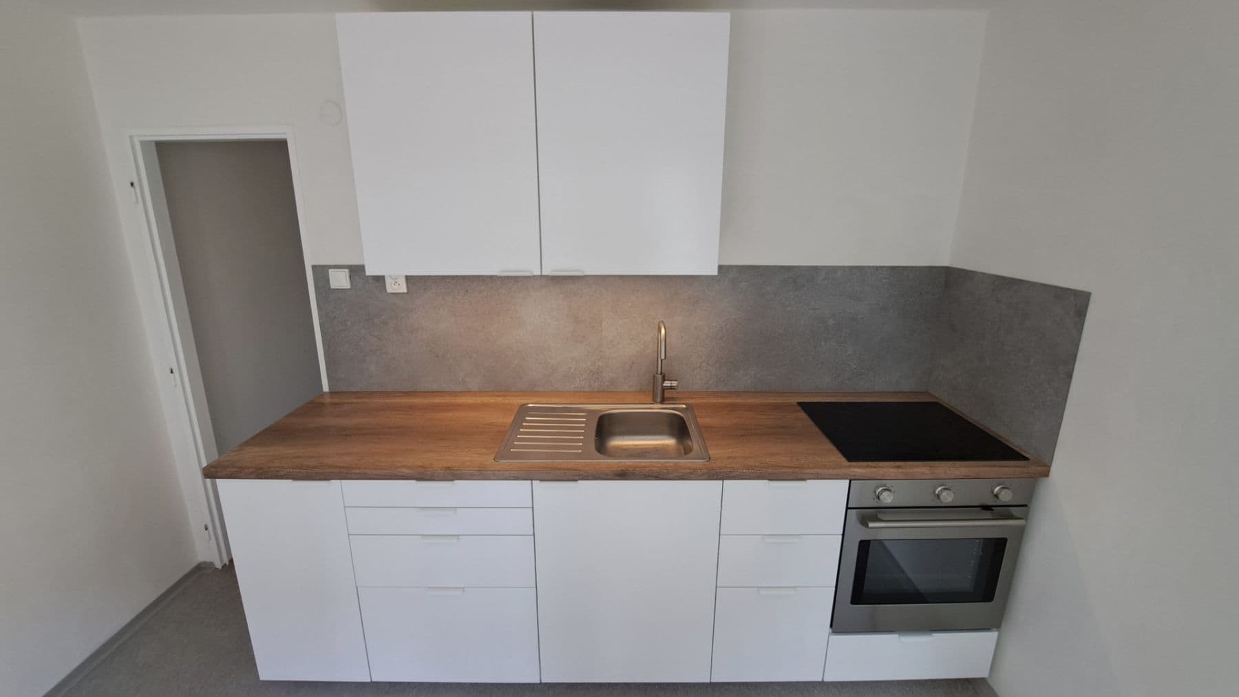 Prenájom bytu 3-izbový 75 m², Haklova, Hostivice, Středočeský kraj Prenájom bytu 3-izbový 75 m², Haklova, Hostivice, Středočeský kraj