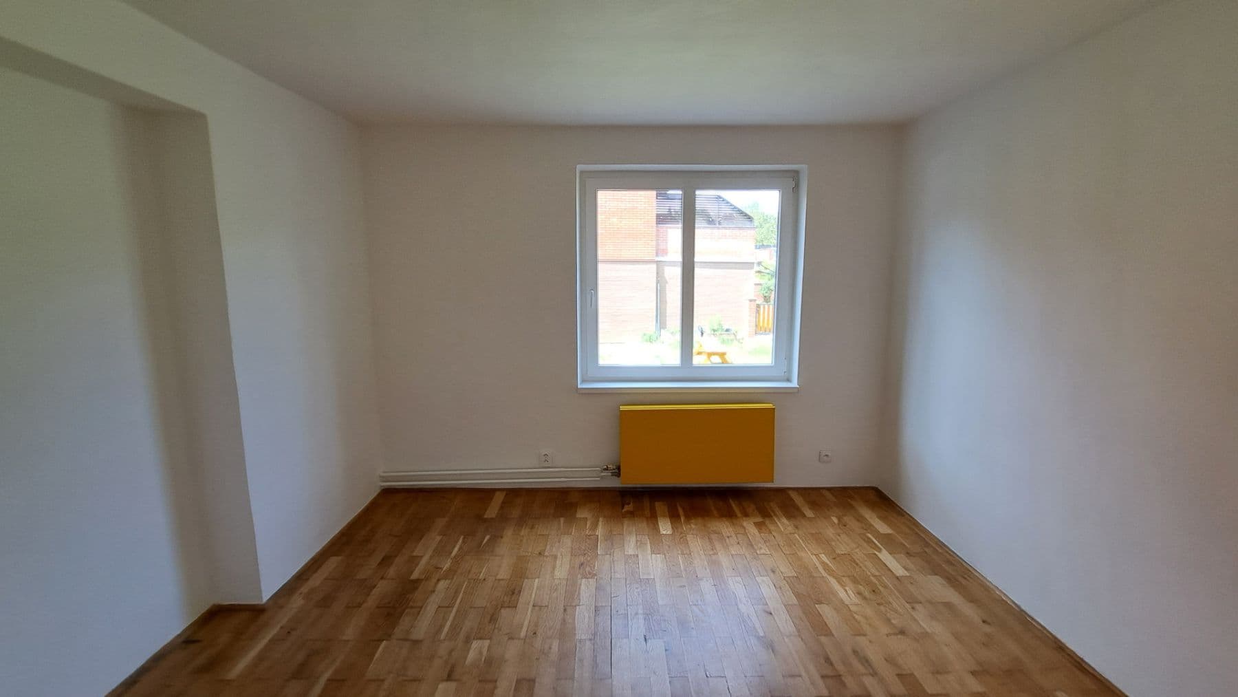 Prenájom bytu 3-izbový 75 m², Haklova, Hostivice, Středočeský kraj Prenájom bytu 3-izbový 75 m², Haklova, Hostivice, Středočeský kraj
