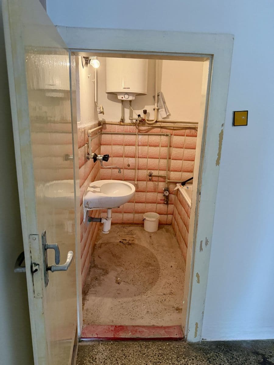 Predaj bytu 2-izbový 80 m², Bílina, Ústecký kraj Predaj bytu 2-izbový 80 m², Bílina, Ústecký kraj