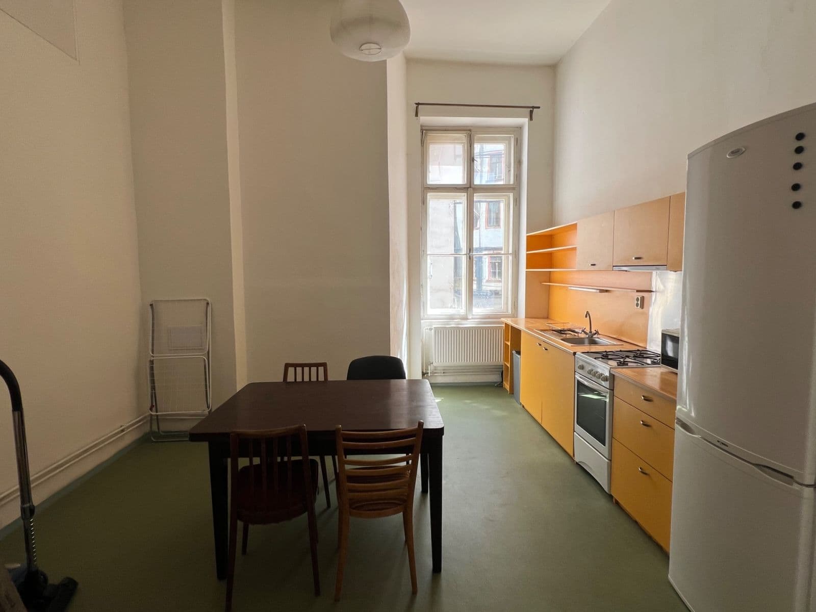 Prenájom bytu 2-izbový 94 m², náměstí Svobody, Brno, Jihomoravský kraj Prenájom bytu 2-izbový 94 m², náměstí Svobody, Brno, Jihomoravský kraj