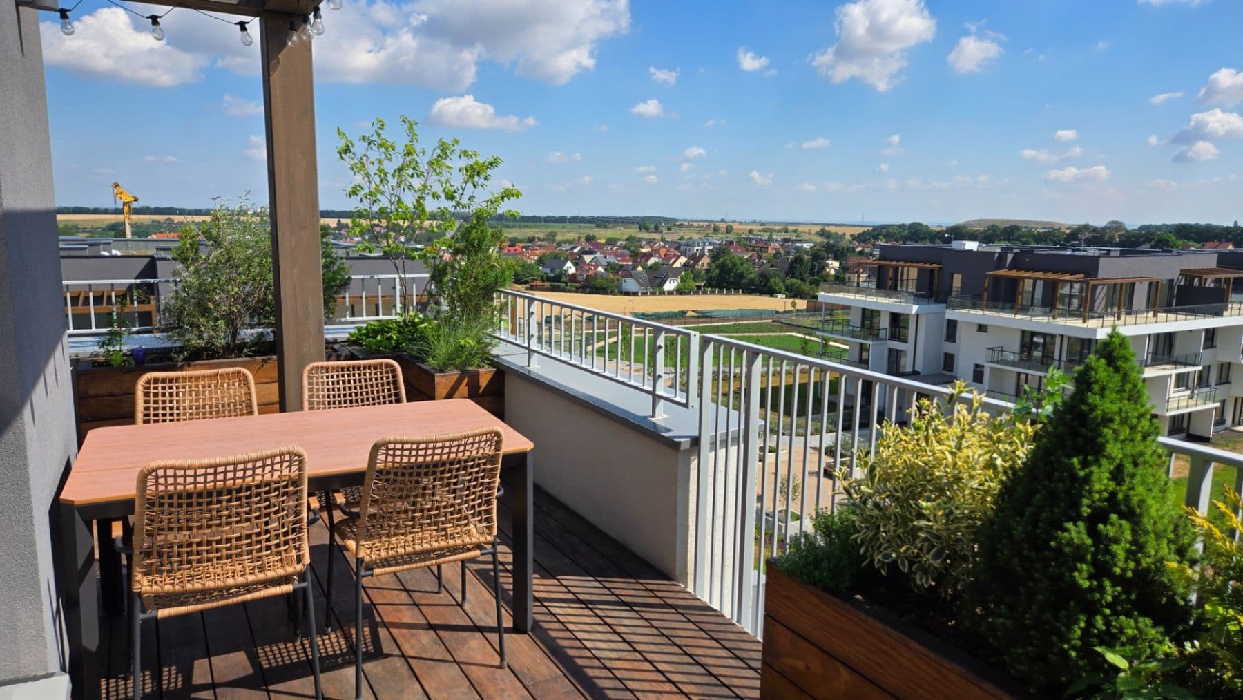 Prenájom bytu 3-izbový 99 m², K Beranovu, Praha, Praha Prenájom bytu 3-izbový 99 m², K Beranovu, Praha, Praha