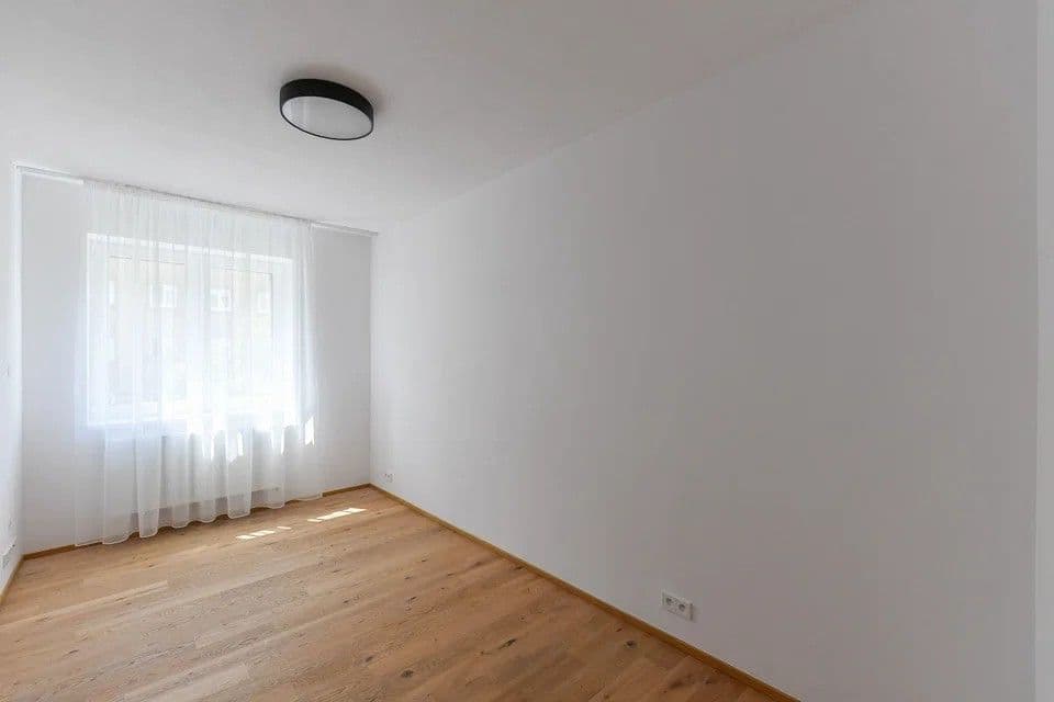 Prenájom bytu 3-izbový 72 m², Pod Drinopolem, Praha, Praha Prenájom bytu 3-izbový 72 m², Pod Drinopolem, Praha, Praha