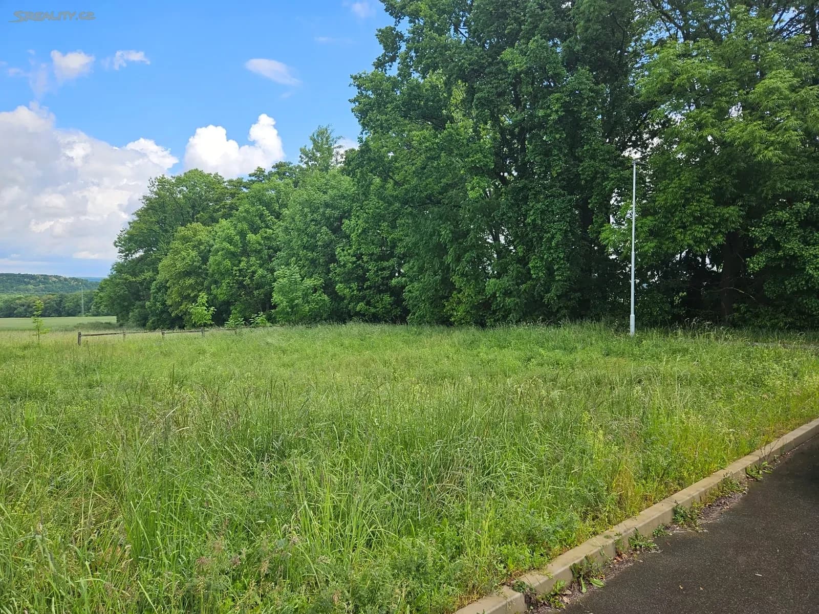Predaj pozemku 914 m², Skuhrov, Středočeský kraj Predaj pozemku 914 m², Skuhrov, Středočeský kraj