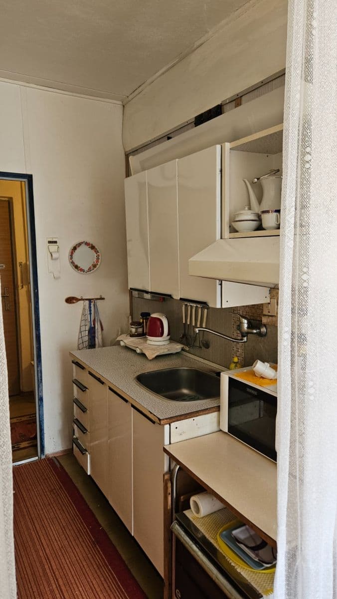 Prenájom bytu 1-izbový 33 m², Na Kopci, Jihlava, Kraj Vysočina Prenájom bytu 1-izbový 33 m², Na Kopci, Jihlava, Kraj Vysočina