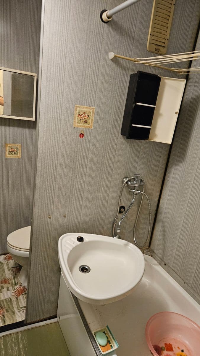 Prenájom bytu 1-izbový 33 m², Na Kopci, Jihlava, Kraj Vysočina Prenájom bytu 1-izbový 33 m², Na Kopci, Jihlava, Kraj Vysočina