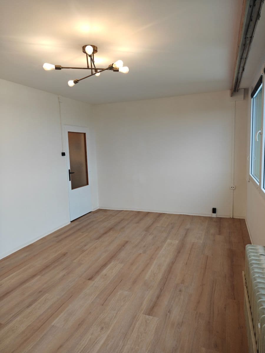 Prenájom bytu 3-izbový 66 m², Bedřichovská, Praha, Praha Prenájom bytu 3-izbový 66 m², Bedřichovská, Praha, Praha