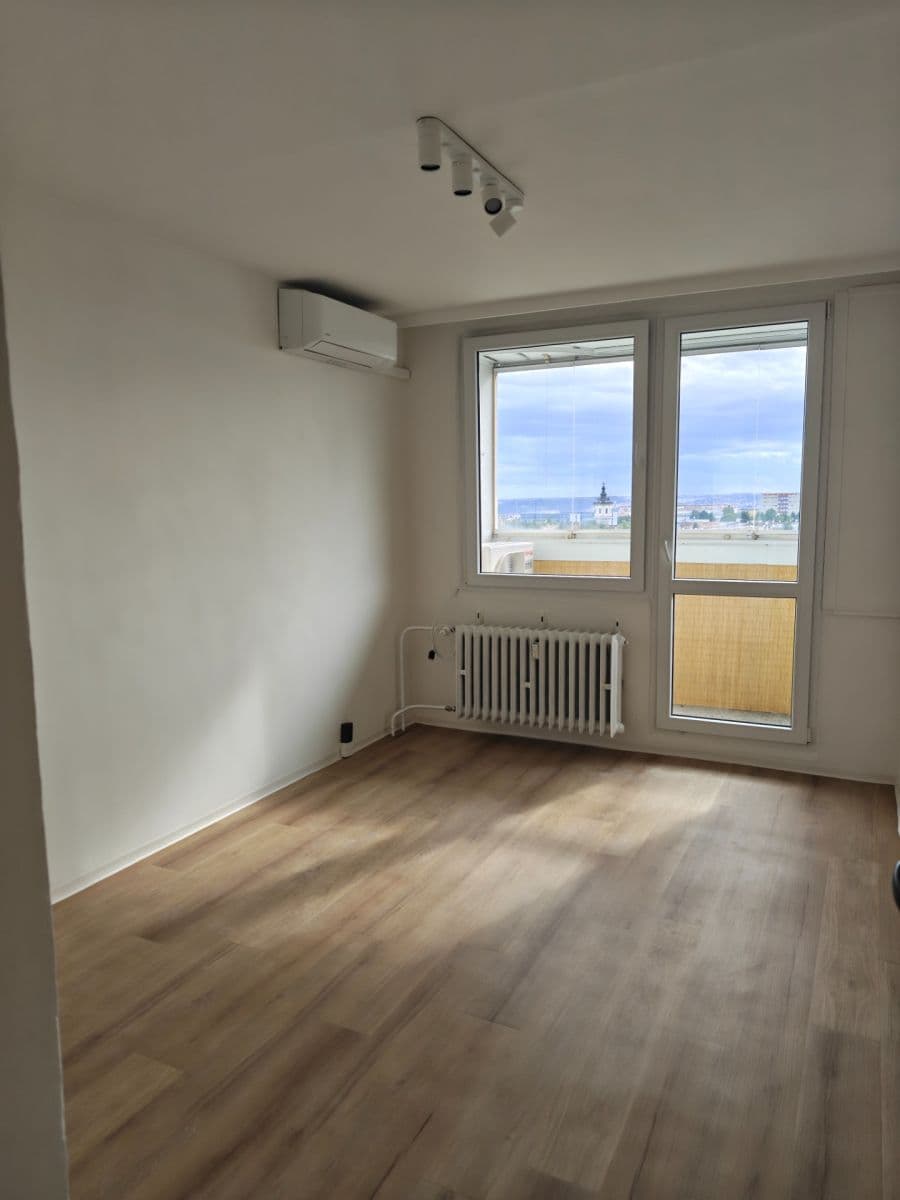 Prenájom bytu 3-izbový 66 m², Bedřichovská, Praha, Praha Prenájom bytu 3-izbový 66 m², Bedřichovská, Praha, Praha