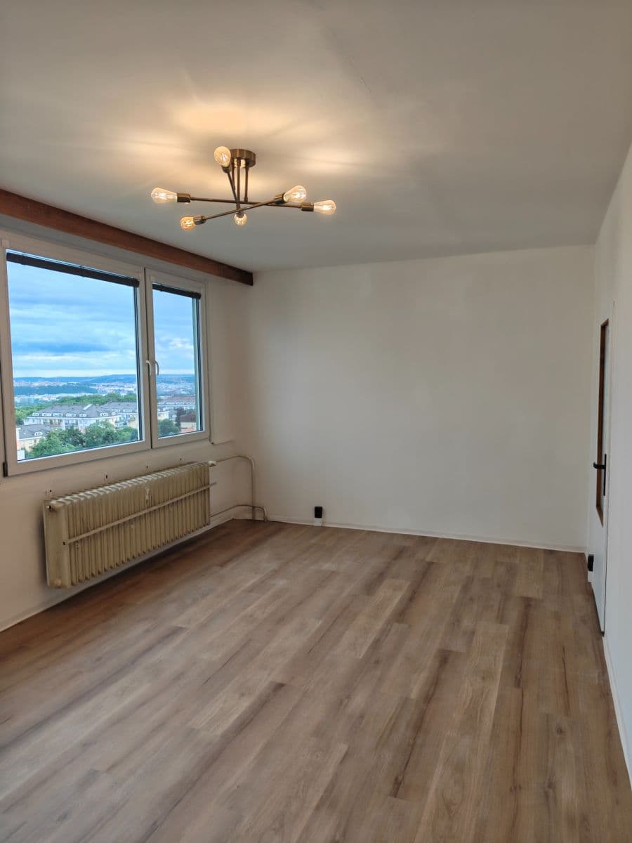 Prenájom bytu 3-izbový 66 m², Bedřichovská, Praha, Praha Prenájom bytu 3-izbový 66 m², Bedřichovská, Praha, Praha