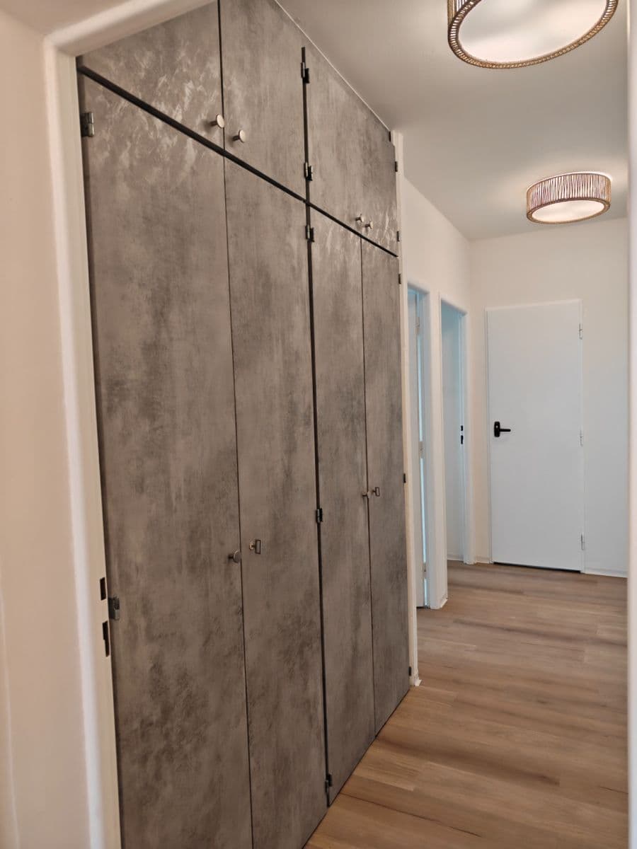 Prenájom bytu 3-izbový 66 m², Bedřichovská, Praha, Praha Prenájom bytu 3-izbový 66 m², Bedřichovská, Praha, Praha