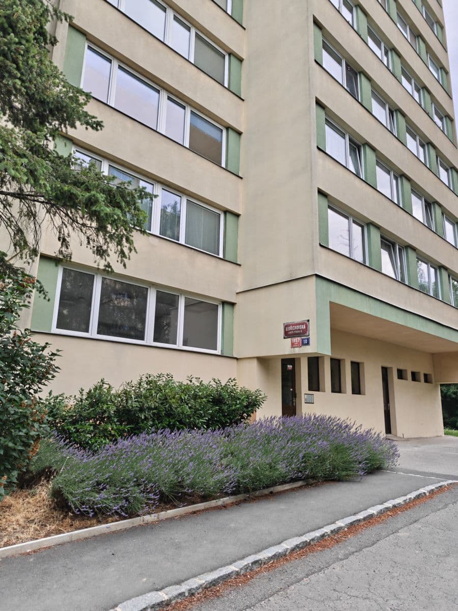 Prenájom bytu 3-izbový 66 m², Bedřichovská, Praha, Praha Prenájom bytu 3-izbový 66 m², Bedřichovská, Praha, Praha