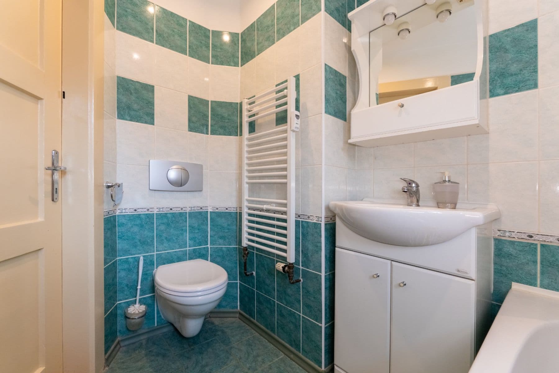 Predaj bytu 1-izbový 43 m², U Vlastního krbu, Teplice, Ústecký kraj Predaj bytu 1-izbový 43 m², U Vlastního krbu, Teplice, Ústecký kraj