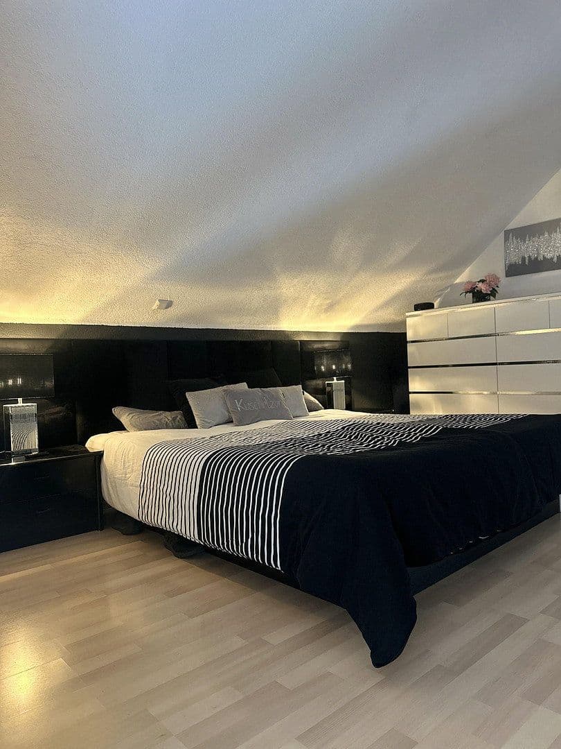 Predaj domu 128 m², pozemok 450 m², Wildberg, Bádensko-Wurttembersko Predaj domu 128 m², pozemok 450 m², Wildberg, Bádensko-Wurttembersko
