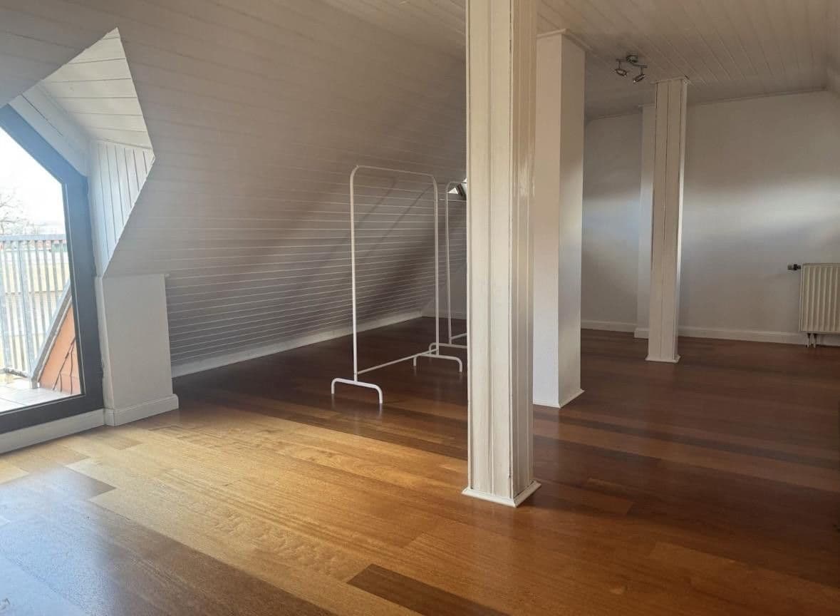 Predaj bytu 1-izbový 79 m², Kaiserslautern, Porýnie-Falcko Predaj bytu 1-izbový 79 m², Kaiserslautern, Porýnie-Falcko