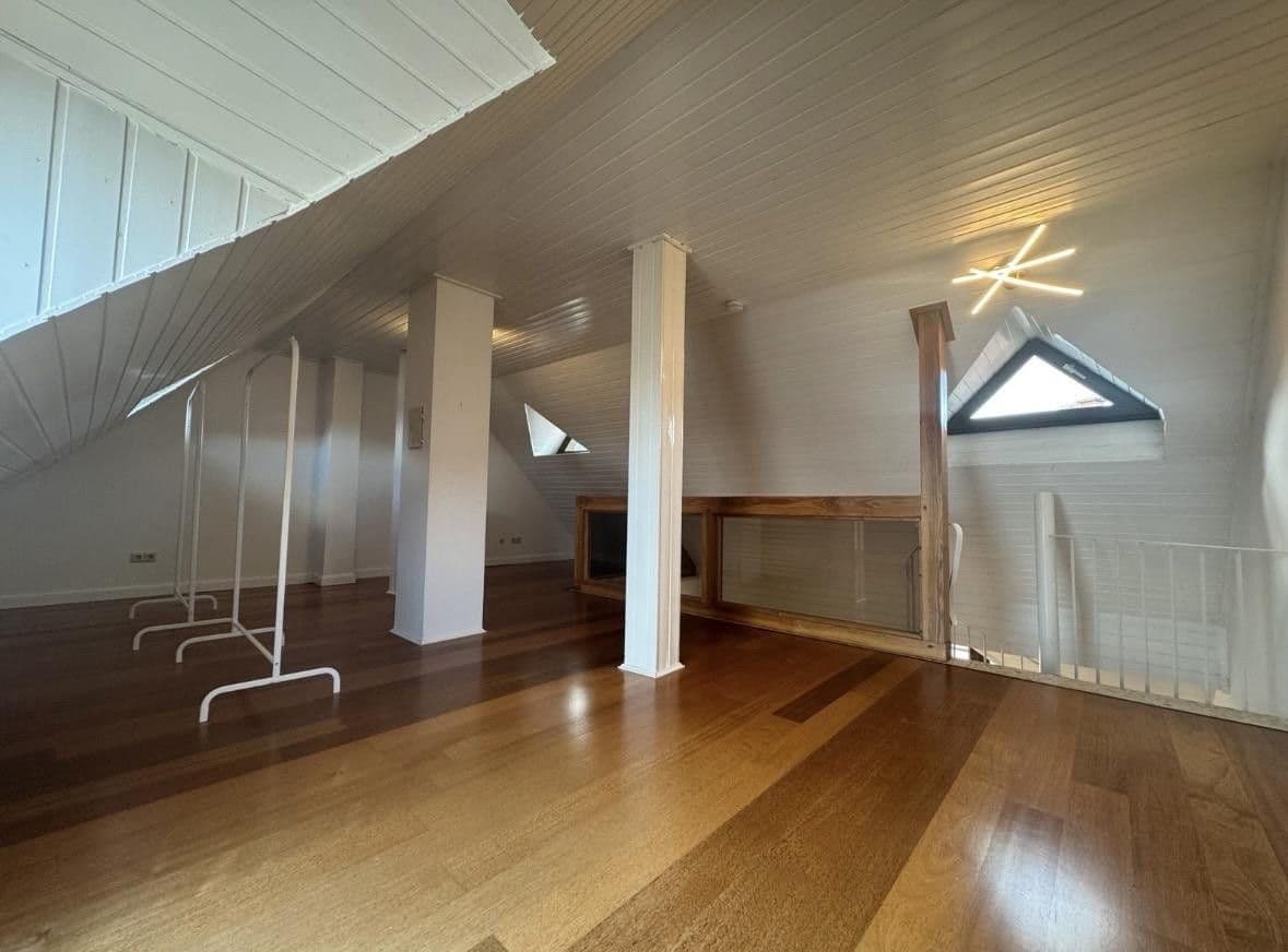 Predaj bytu 1-izbový 79 m², Kaiserslautern, Porýnie-Falcko Predaj bytu 1-izbový 79 m², Kaiserslautern, Porýnie-Falcko