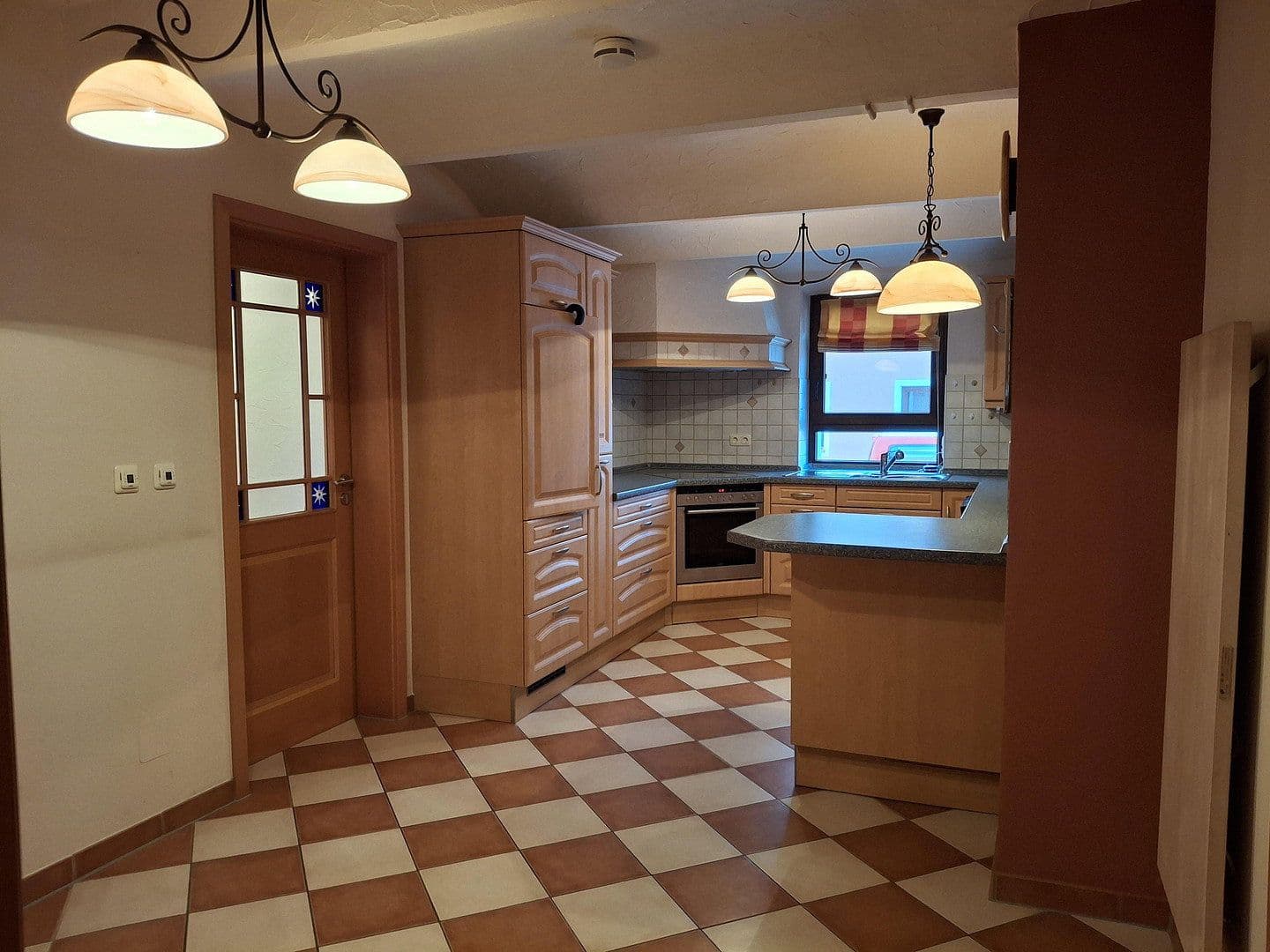 Predaj domu 159 m², pozemok 300 m², Dorfstr. 52, Haundorf, Bavorsko Predaj domu 159 m², pozemok 300 m², Dorfstr. 52, Haundorf, Bavorsko