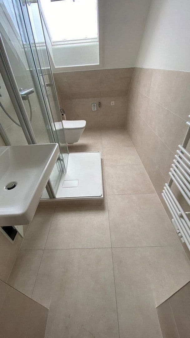 Prenájom bytu 3-izbový 64 m², Langenbernsdorf, Sasko Prenájom bytu 3-izbový 64 m², Langenbernsdorf, Sasko