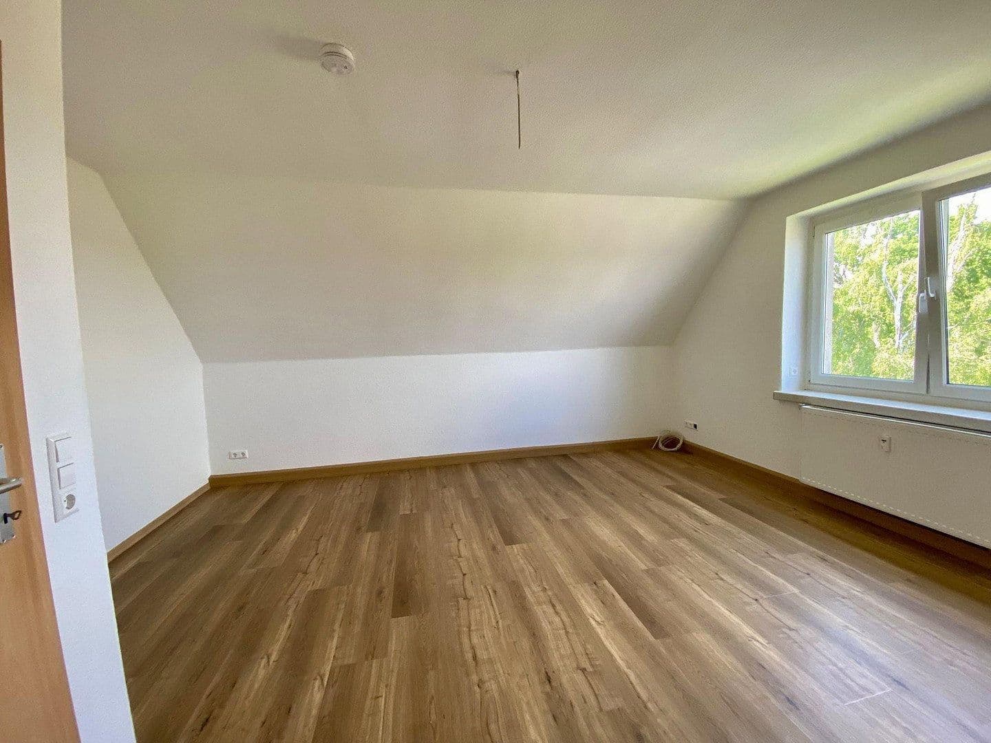 Prenájom bytu 3-izbový 64 m², Langenbernsdorf, Sasko Prenájom bytu 3-izbový 64 m², Langenbernsdorf, Sasko