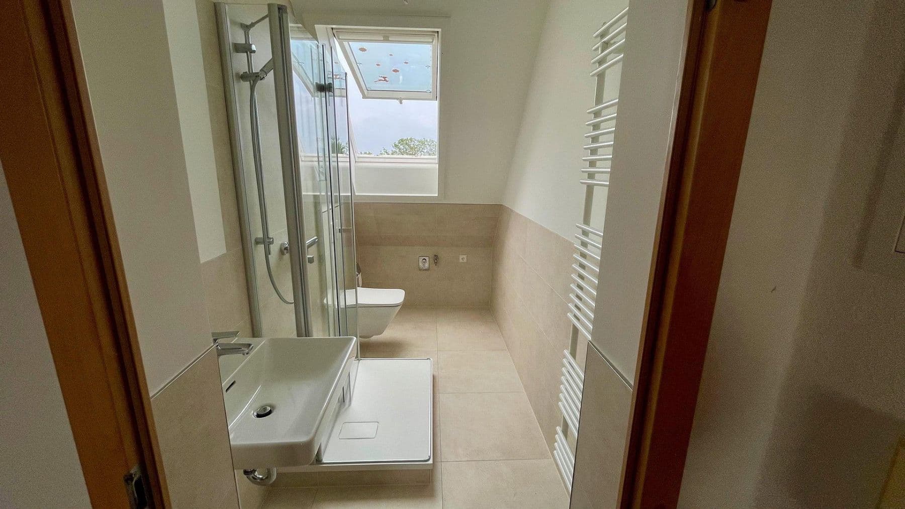 Prenájom bytu 3-izbový 64 m², Langenbernsdorf, Sasko Prenájom bytu 3-izbový 64 m², Langenbernsdorf, Sasko