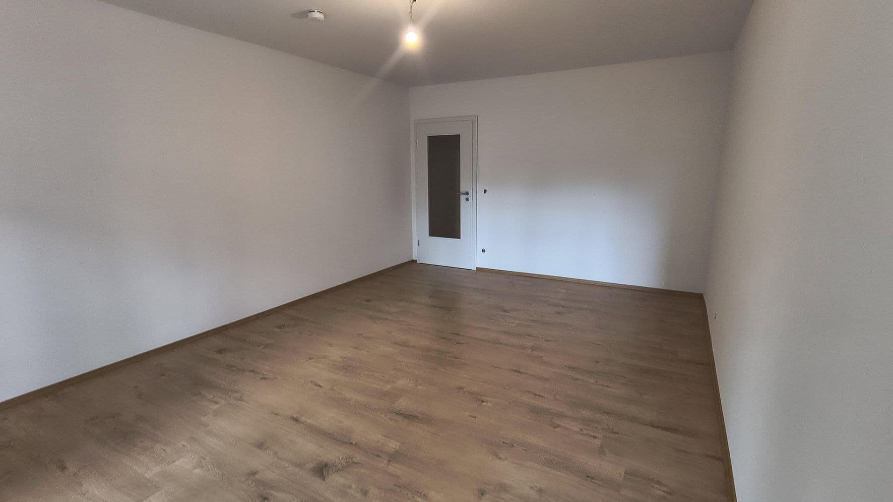 Prenájom bytu 1-izbový 35 m², Charles-von-Lindbergh-Straße 8 , 93049 Regensburg, Regensburg, Bavorsko Prenájom bytu 1-izbový 35 m², Charles-von-Lindbergh-Straße 8 , 93049 Regensburg, Regensburg, Bavorsko