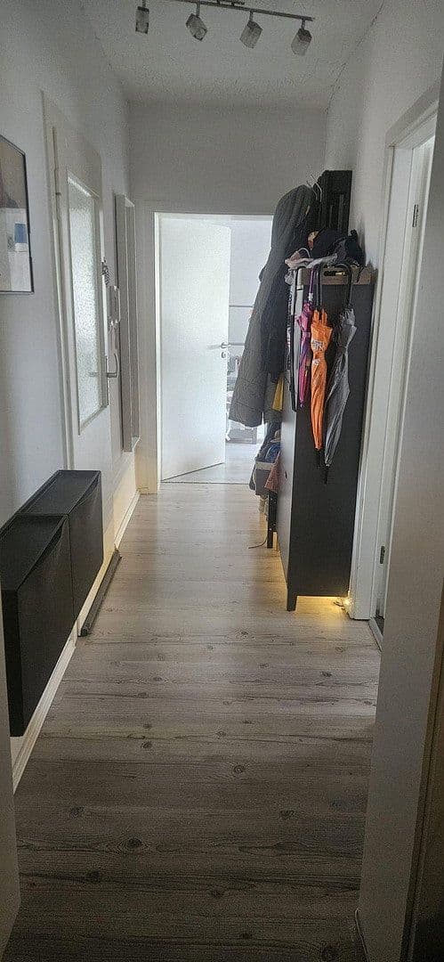 Prenájom bytu 4-izbový 104 m², Hauptstr. 223, Heiligenhaus, Severné Porýnie - Westfálsko Prenájom bytu 4-izbový 104 m², Hauptstr. 223, Heiligenhaus, Severné Porýnie - Westfálsko