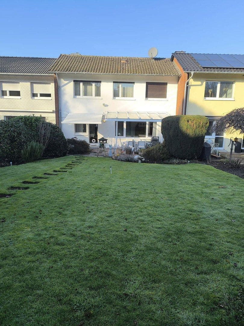 Predaj domu 118 m², pozemok 413 m², Herten, Severné Porýnie - Westfálsko Predaj domu 118 m², pozemok 413 m², Herten, Severné Porýnie - Westfálsko