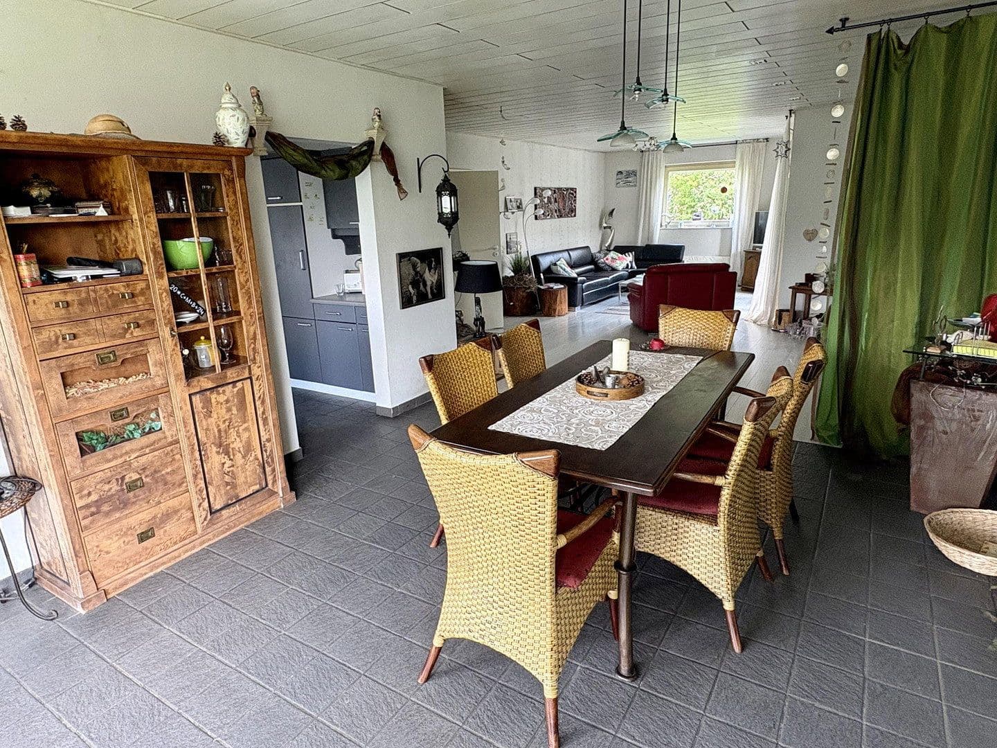 Predaj domu 142 m², pozemok 805 m², Brakel, Severné Porýnie - Westfálsko Predaj domu 142 m², pozemok 805 m², Brakel, Severné Porýnie - Westfálsko