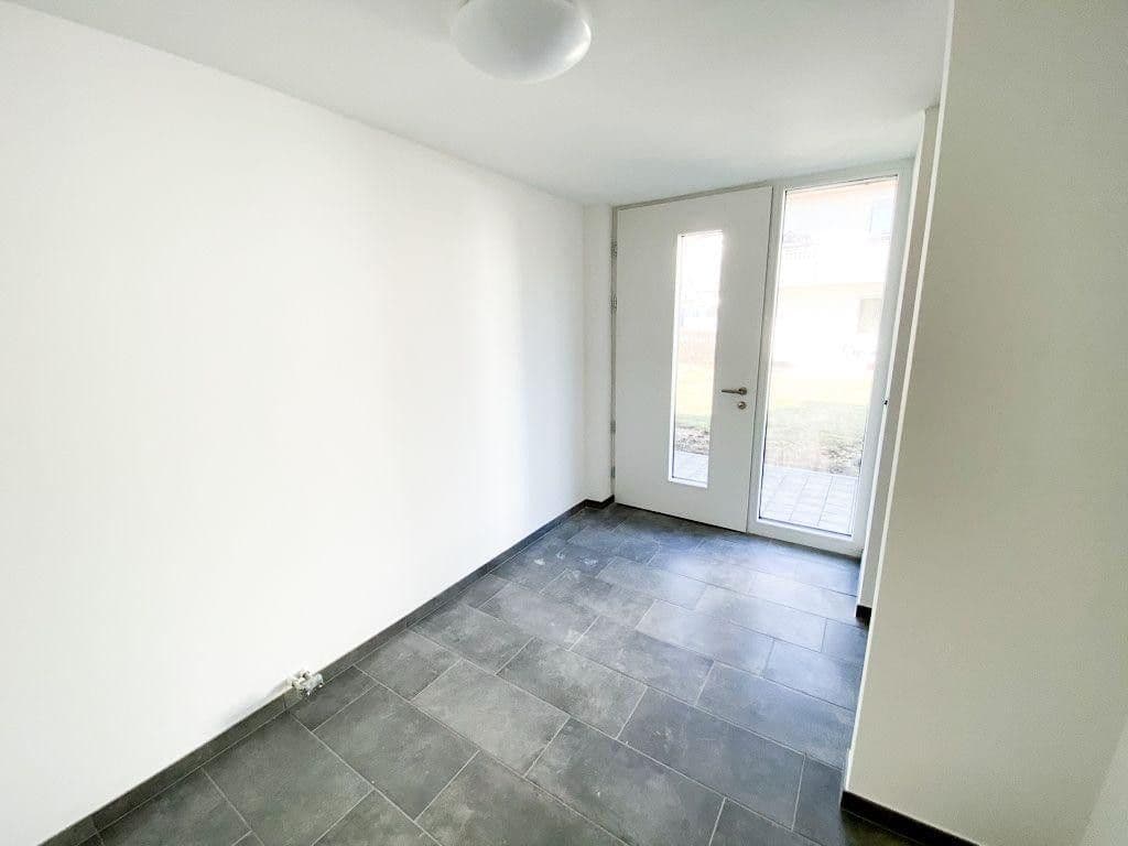 Prenájom bytu 3-izbový 91 m², Goethestr. 18, Bingen, Bádensko-Wurttembersko Prenájom bytu 3-izbový 91 m², Goethestr. 18, Bingen, Bádensko-Wurttembersko
