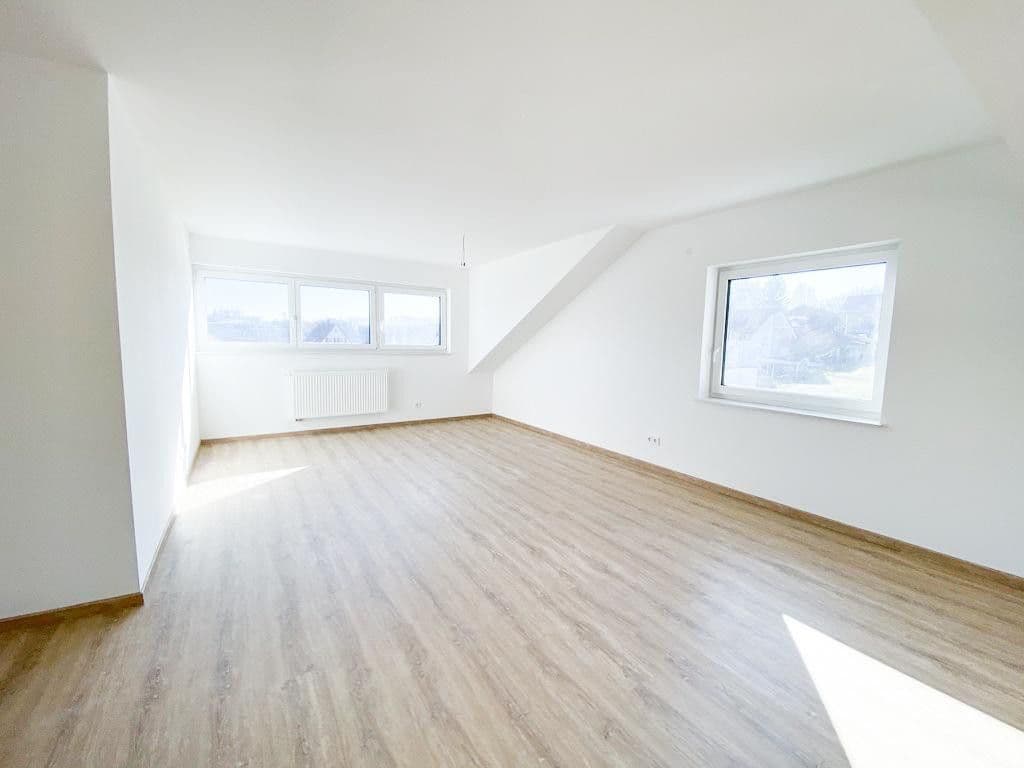 Prenájom bytu 3-izbový 91 m², Goethestr. 18, Bingen, Bádensko-Wurttembersko Prenájom bytu 3-izbový 91 m², Goethestr. 18, Bingen, Bádensko-Wurttembersko