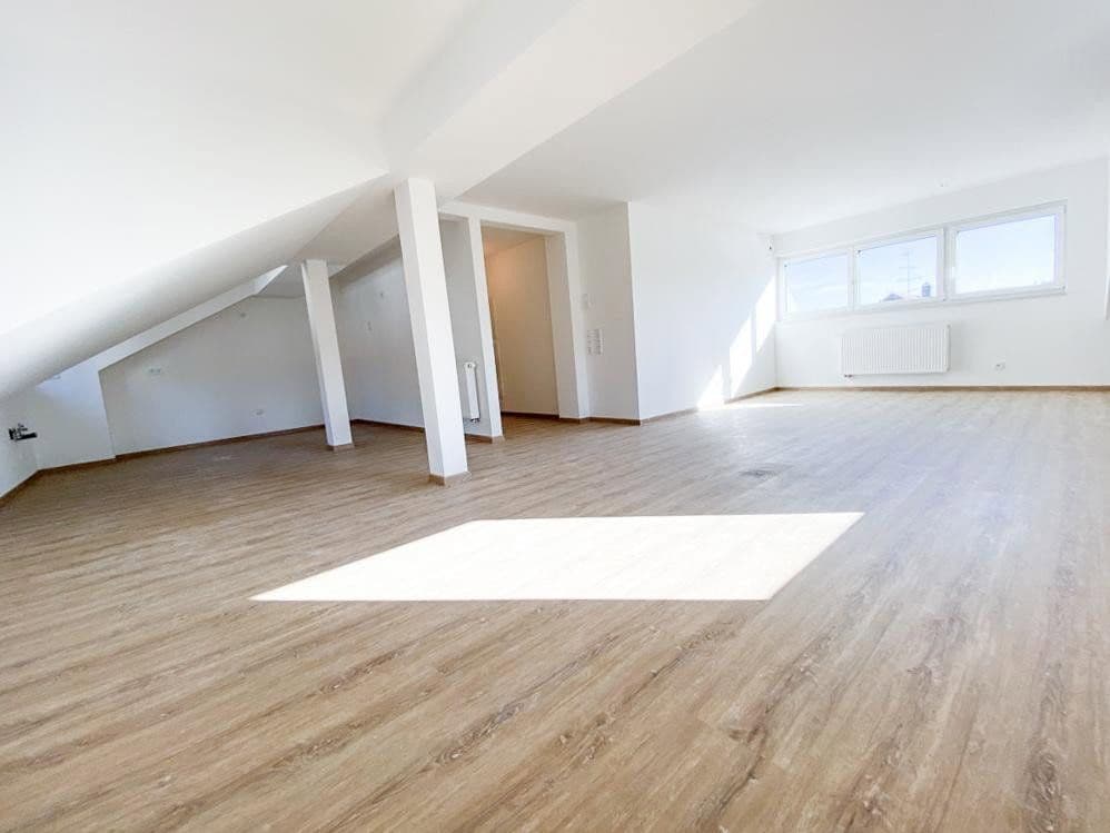 Prenájom bytu 3-izbový 91 m², Goethestr. 18, Bingen, Bádensko-Wurttembersko Prenájom bytu 3-izbový 91 m², Goethestr. 18, Bingen, Bádensko-Wurttembersko