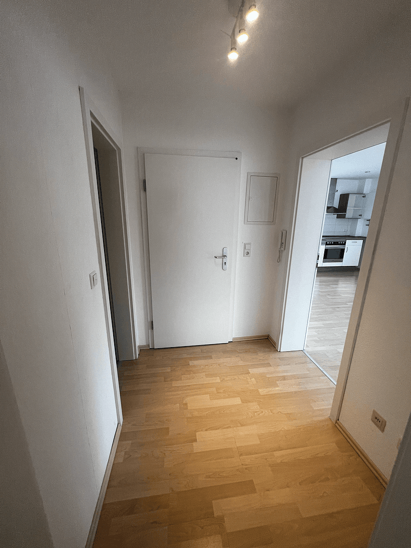 Prenájom bytu 2-izbový 60 m², Mühlhausener Straße 49, Östringen, Bádensko-Wurttembersko Prenájom bytu 2-izbový 60 m², Mühlhausener Straße 49, Östringen, Bádensko-Wurttembersko