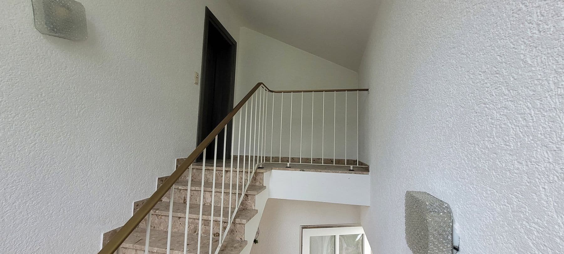 Predaj bytu 4-izbový 88 m², Bad Pyrmont, Dolné Sasko Predaj bytu 4-izbový 88 m², Bad Pyrmont, Dolné Sasko
