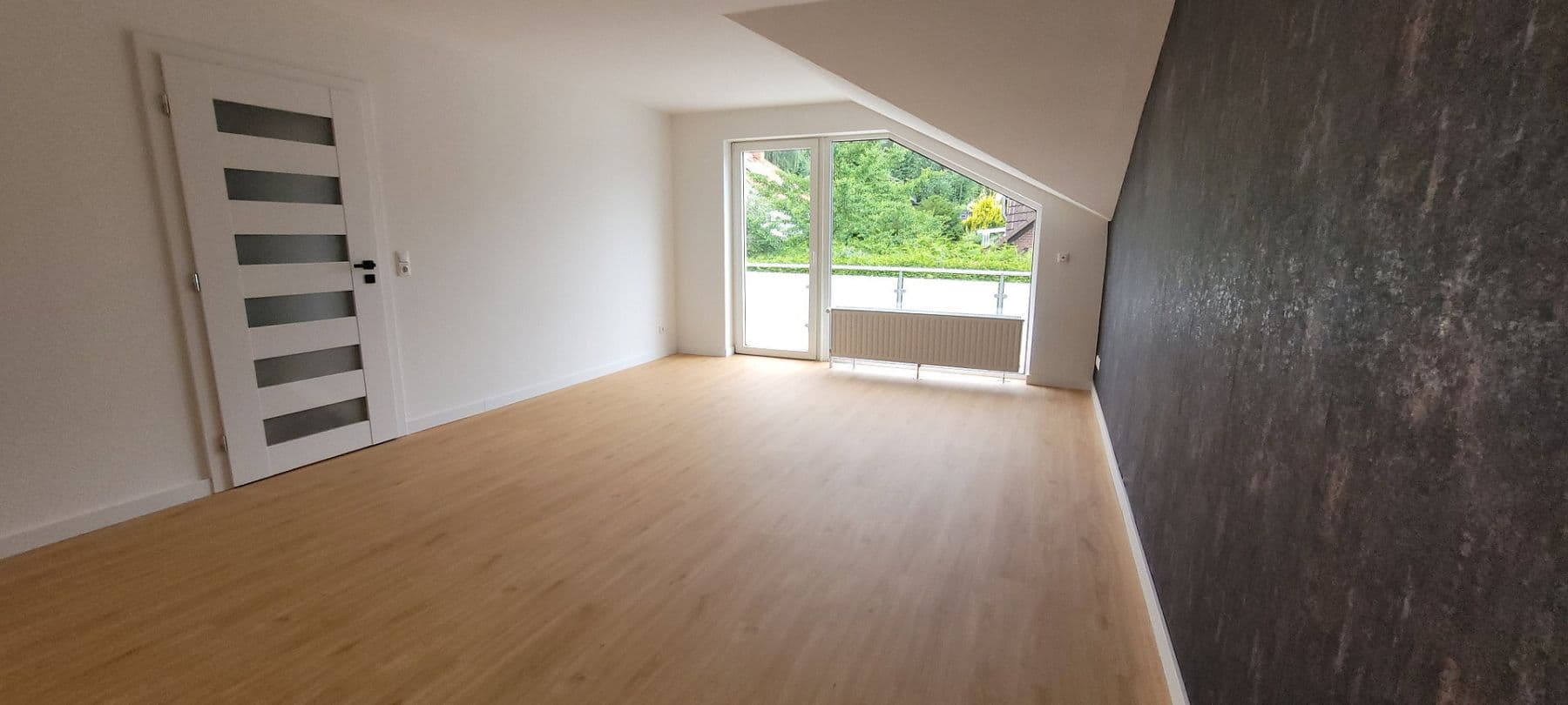 Predaj bytu 4-izbový 88 m², Bad Pyrmont, Dolné Sasko Predaj bytu 4-izbový 88 m², Bad Pyrmont, Dolné Sasko