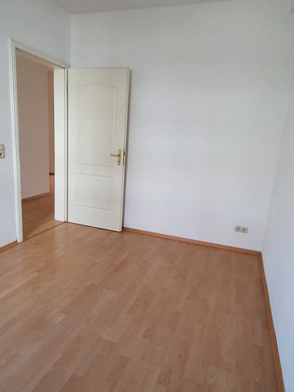 Prenájom bytu 3-izbový 84 m², Reichpietschstraße 7, Leipzig, Sasko Prenájom bytu 3-izbový 84 m², Reichpietschstraße 7, Leipzig, Sasko