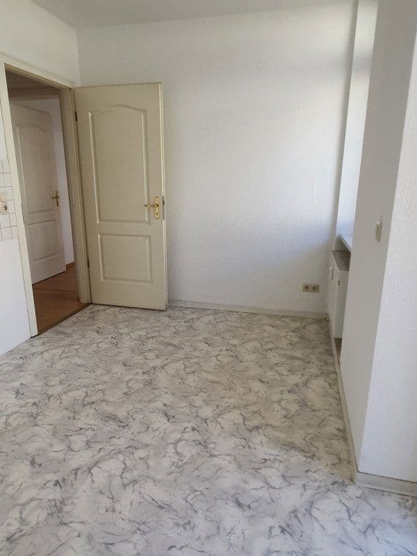 Prenájom bytu 3-izbový 84 m², Reichpietschstraße 7, Leipzig, Sasko Prenájom bytu 3-izbový 84 m², Reichpietschstraße 7, Leipzig, Sasko