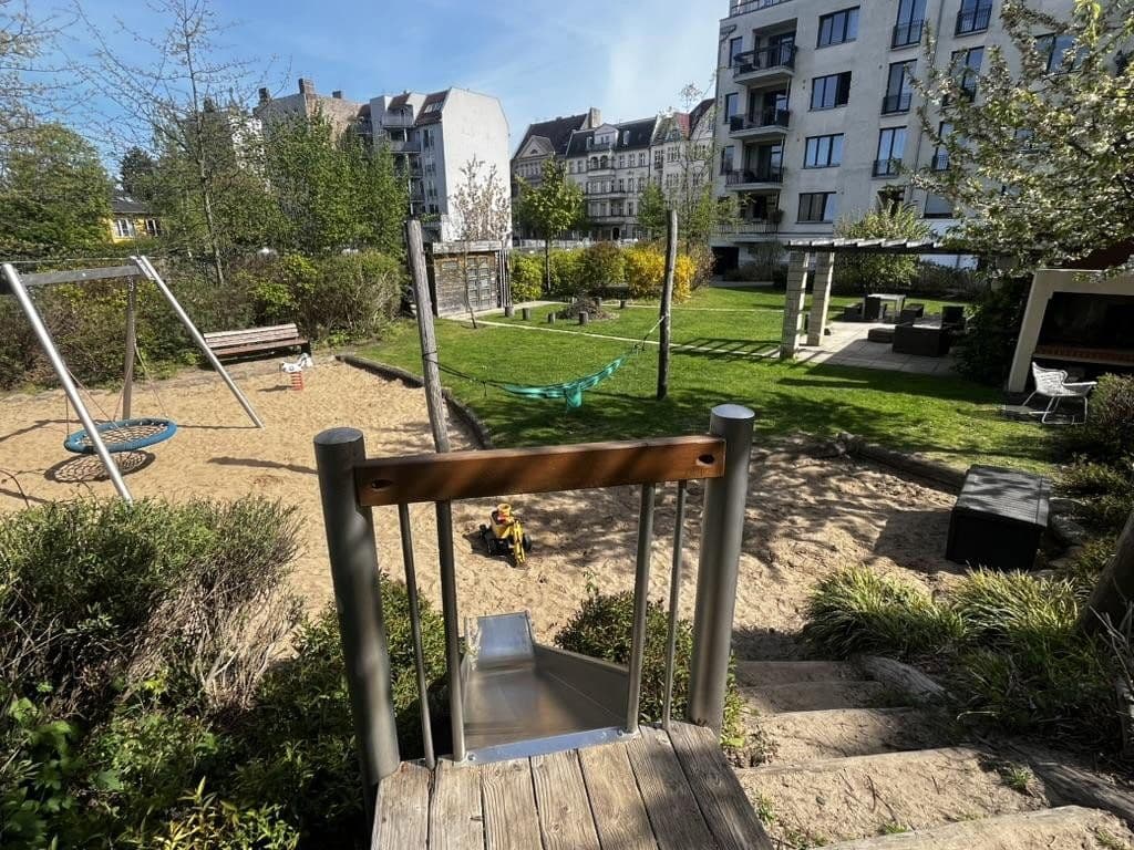 Predaj bytu 5-izbový 146 m², Berlin, Berlín Predaj bytu 5-izbový 146 m², Berlin, Berlín