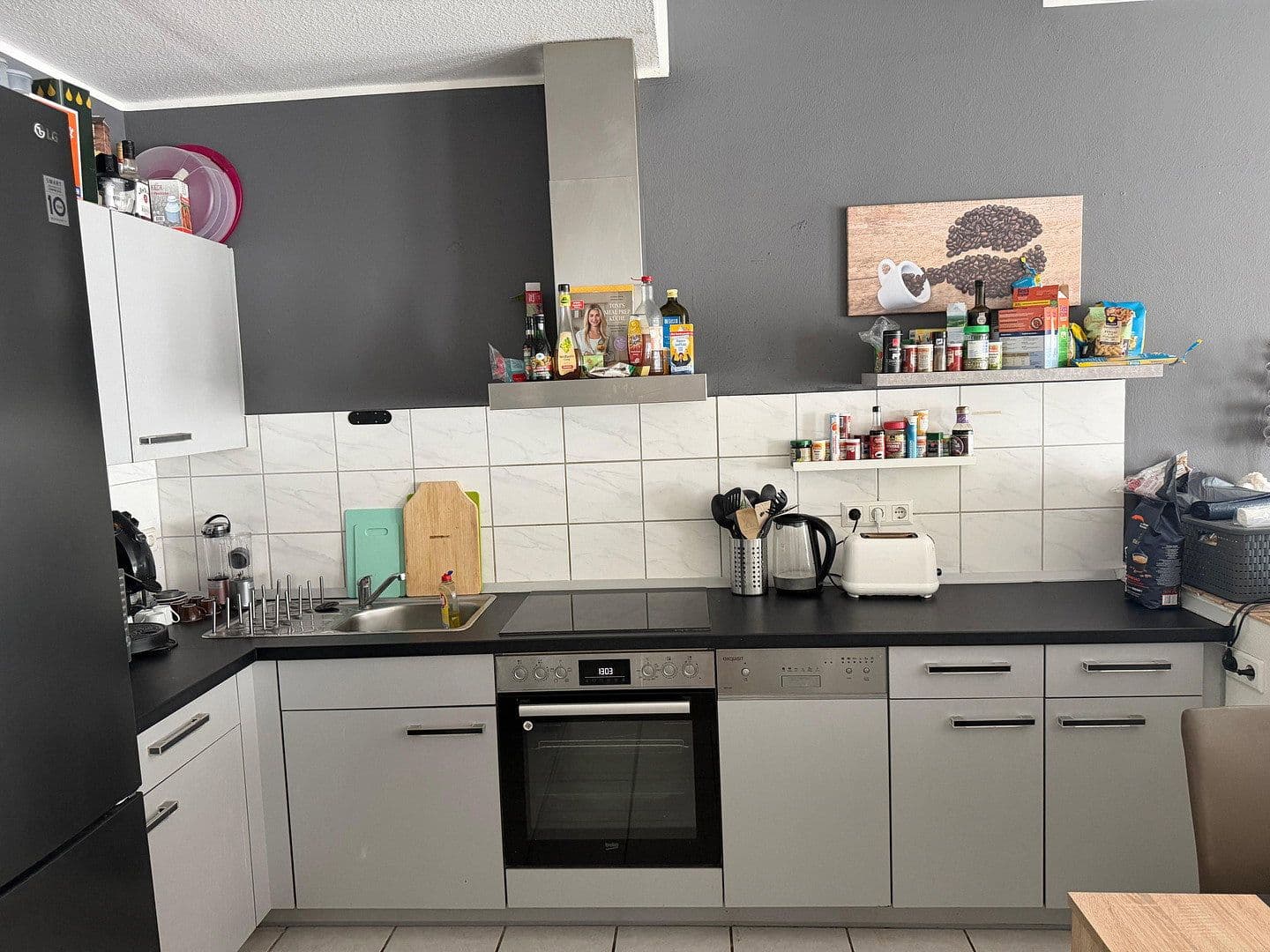 Prenájom bytu 2-izbový 65 m², Rathausstraße 17, Troisdorf, Severné Porýnie - Westfálsko Prenájom bytu 2-izbový 65 m², Rathausstraße 17, Troisdorf, Severné Porýnie - Westfálsko