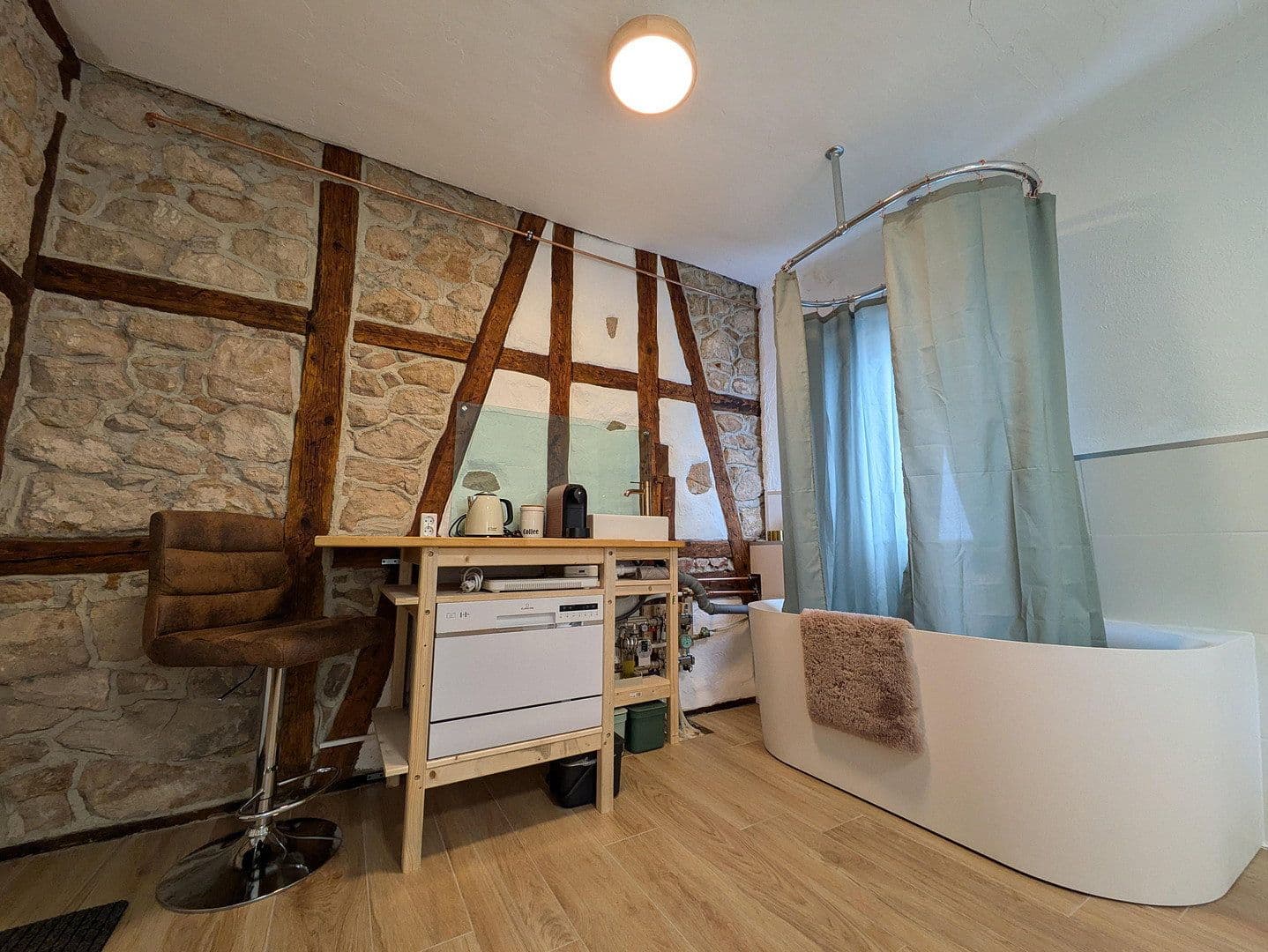 Predaj bytu 4-izbový 99 m², Esslingen am Neckar, Bádensko-Wurttembersko Predaj bytu 4-izbový 99 m², Esslingen am Neckar, Bádensko-Wurttembersko