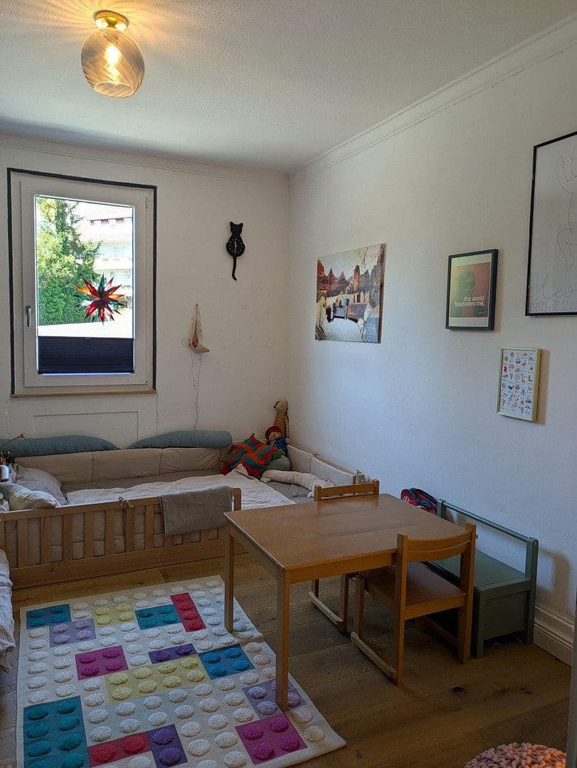 Predaj bytu 4-izbový 99 m², Esslingen am Neckar, Bádensko-Wurttembersko Predaj bytu 4-izbový 99 m², Esslingen am Neckar, Bádensko-Wurttembersko