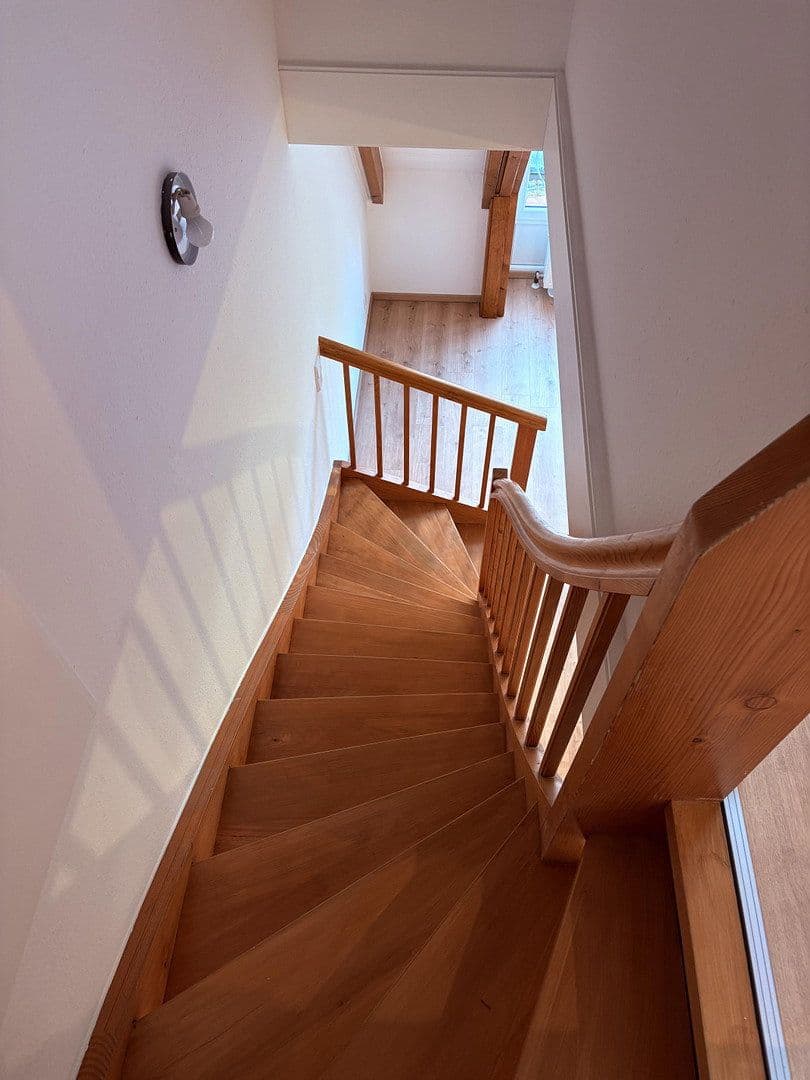 Prenájom bytu 2-izbový 70 m², Weingarten, Bádensko-Wurttembersko Prenájom bytu 2-izbový 70 m², Weingarten, Bádensko-Wurttembersko